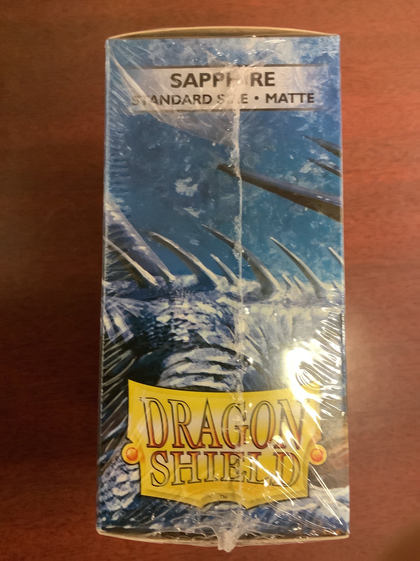 Dragon Shield - Sapphire 100 matte sleeves