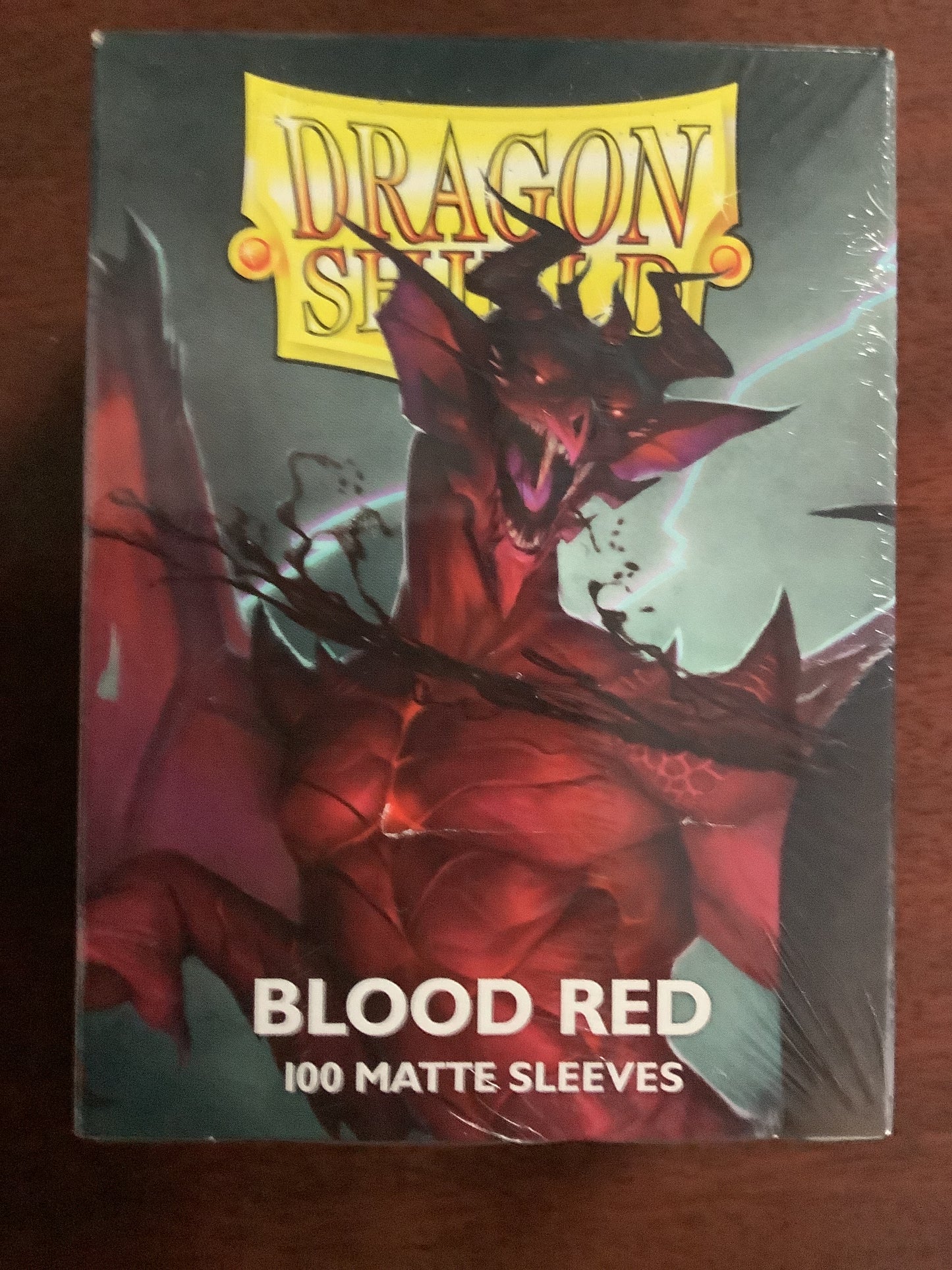 Dragon Shield - Blood Red 100 matte sleeves